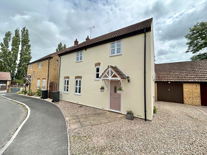 4 Bedroom Detached House For Sale In Forts Orchard, Chilthorne Domer, Yeovil, Somerset, BA22