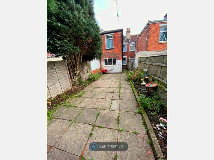 4 Bedroom Terraced House To Rent In Malmesbury Road, Southampton SO15