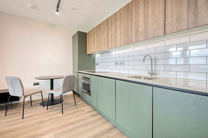 1 Bedroom Flat To Rent In Bridgeway Heights, Scrubs Lane, London, NW10