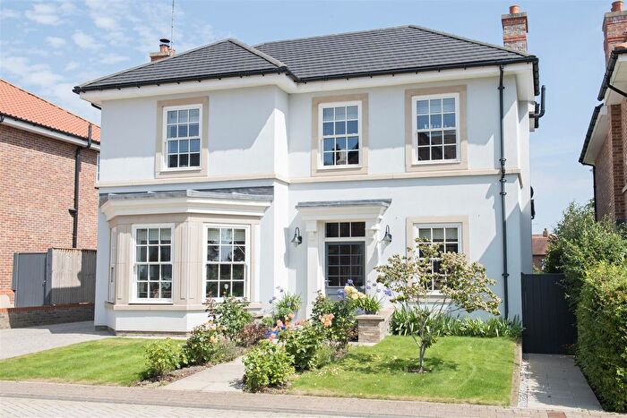 4 Bedroom Detached House For Sale In Gallows Lane, Beverley, HU17