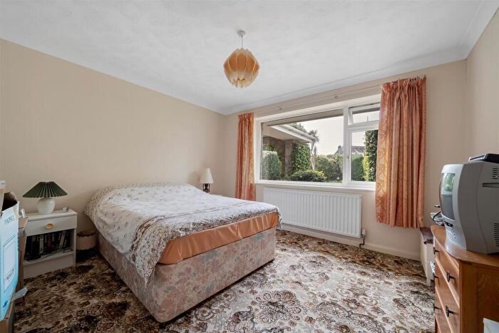 3 Bedroom Bungalow For Sale In Russell Avenue, Swanage, BH19 - Photo 7
