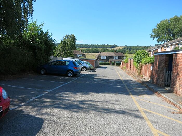 1 Bedroom Flat To Rent In St Johns Road, Westcott, Dorking, RH4