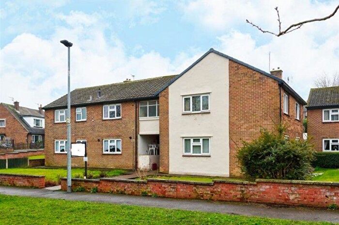 2 Bedroom Apartment For Sale In Shrewsbury Close, Penistone, Sheffield, S36