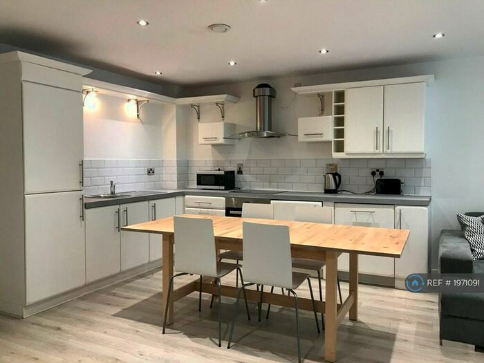 2 Bedroom Flat To Rent In Concert Street, Liverpool, L1