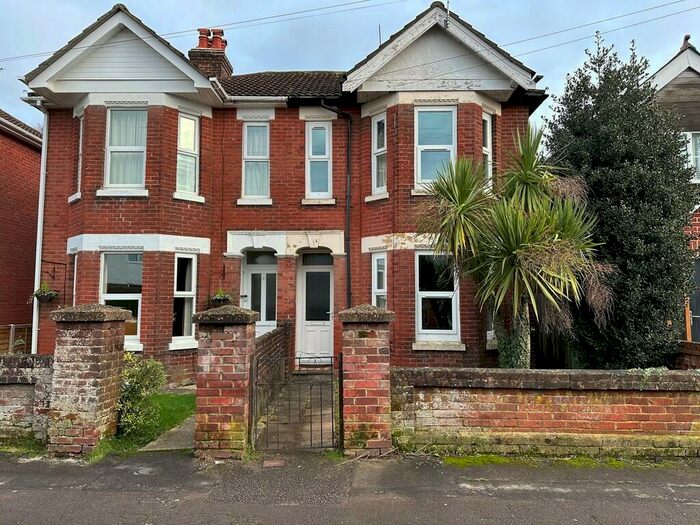 1 Bedroom Semi-Detached House To Rent In Knighton Road, Southampton, SO19