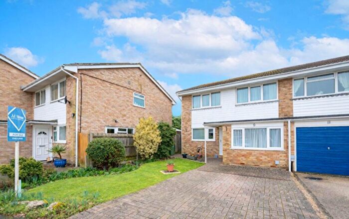 4 Bedroom Semi Detached House For Sale In Coney Croft, Horsham, RH12