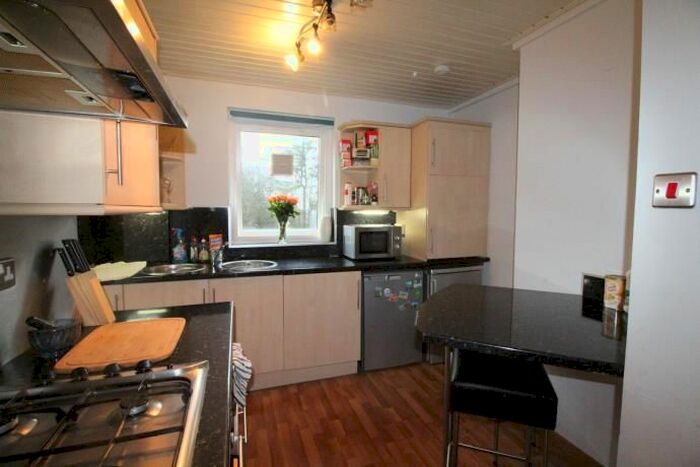 2 Bedroom Flat To Rent In Carnie Drive, Aberdeen, AB25