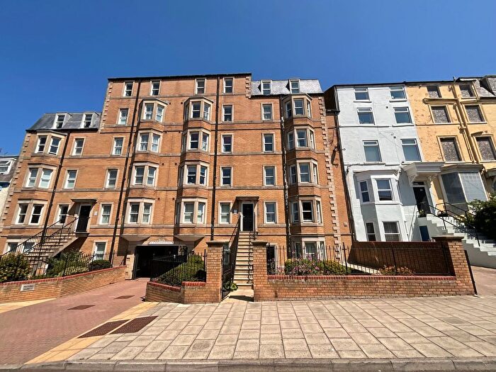2 Bedroom Flat For Sale In North Marine Road, Royal Sands, YO12