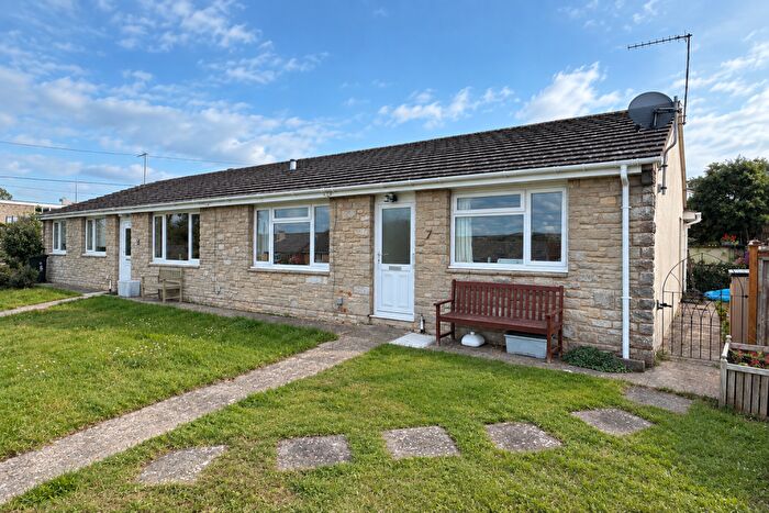 3 Bedroom Semi-Detached Bungalow For Sale In Purbeck View, Swanage, BH19