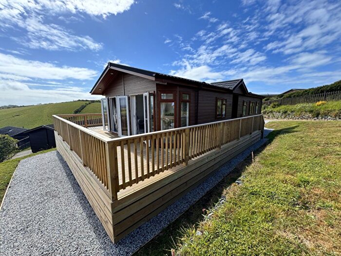 3 Bedroom Mobile/park Home For Sale In Whitsand Bay Fort, Torpoint, PL10