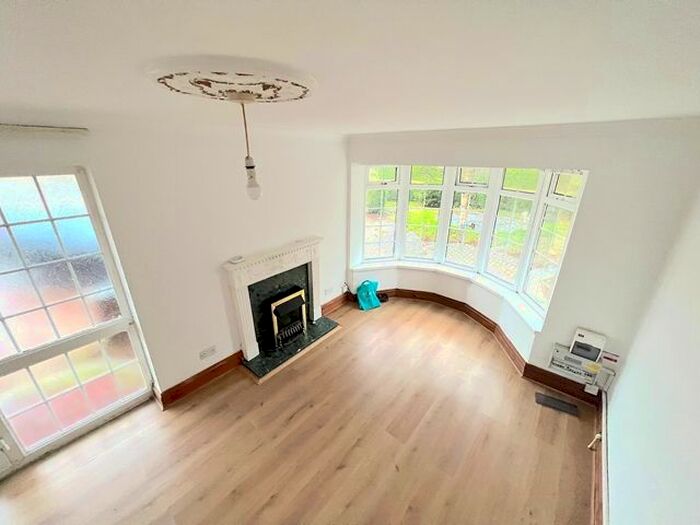 2 Bedroom Maisonette To Rent In Hollow Lane, Hayling Island, Havant, Hampshire, PO11