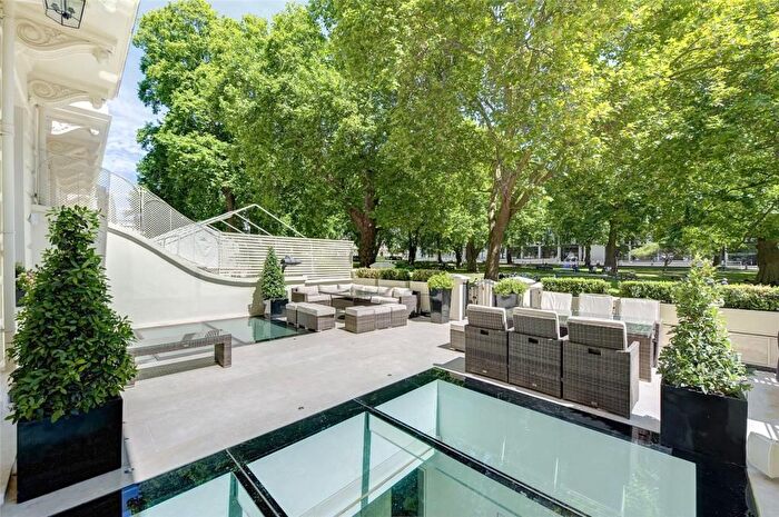 5 Bedroom Maisonette To Rent In Princes Gate, London, SW7