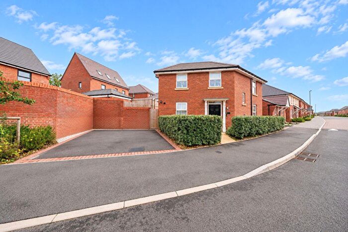 3 Bedroom Detached House For Sale In Glenmore Road, Lubbesthorpe, Leicester, Leicestershire, LE19
