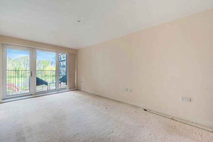 2 Bedroom Flat To Rent In Howard Road, Stanmore, HA7