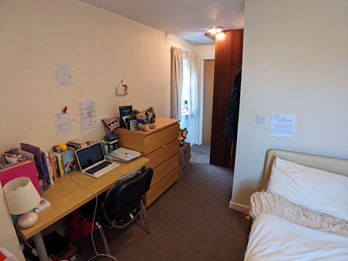 4 Bedroom Flat To Rent In Bed – Alan Road, Withington, M20