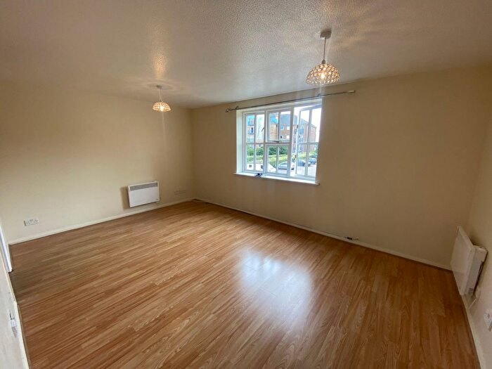 1 Bedroom Flat To Rent In Argent Street, Grays, RM17