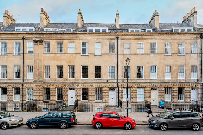 2 Bedroom Apartment To Rent In Great Pulteney Street, Bath, BA2