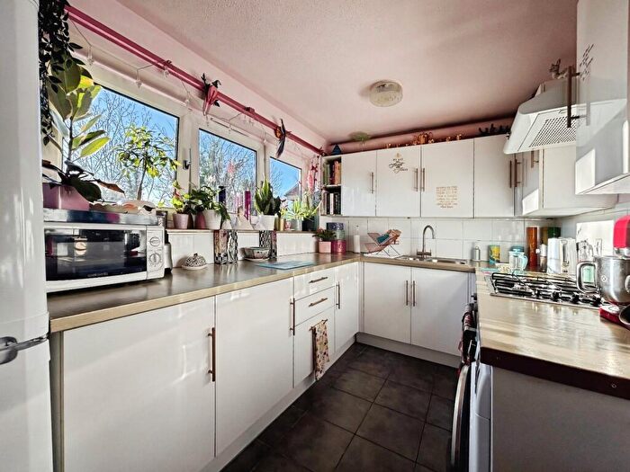 2 Bedroom Apartment For Sale In Given Wilson Walk, London, E13