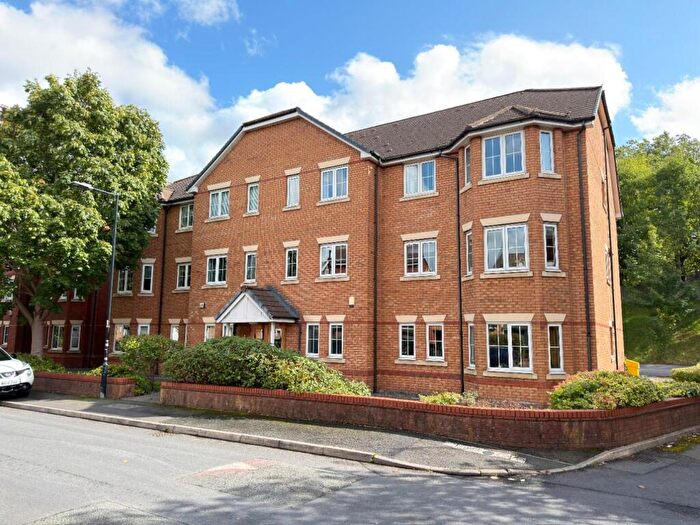 2 Bedroom Flat For Sale In Chelsfield Grove, Chorlton, M21