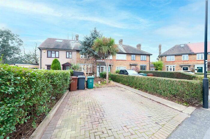 3 Bedroom Terraced House To Rent In Penrhyn Crescent, Walthamstow, London E17