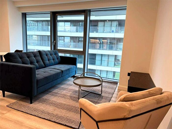 1 Bedroom Apartment To Rent In Aspen, Marsh Wall, E14