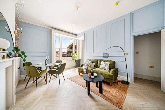 1 Bedroom Apartment For Sale In St Pauls Road | Clifton, BS8