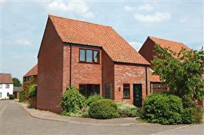 3 Bedroom House To Rent In Robins Lane, Reepham, Norwich, NR10