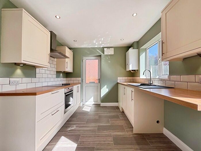 3 Bedroom Semi-Detached House To Rent In Dellfield Close, Lincoln, LN6