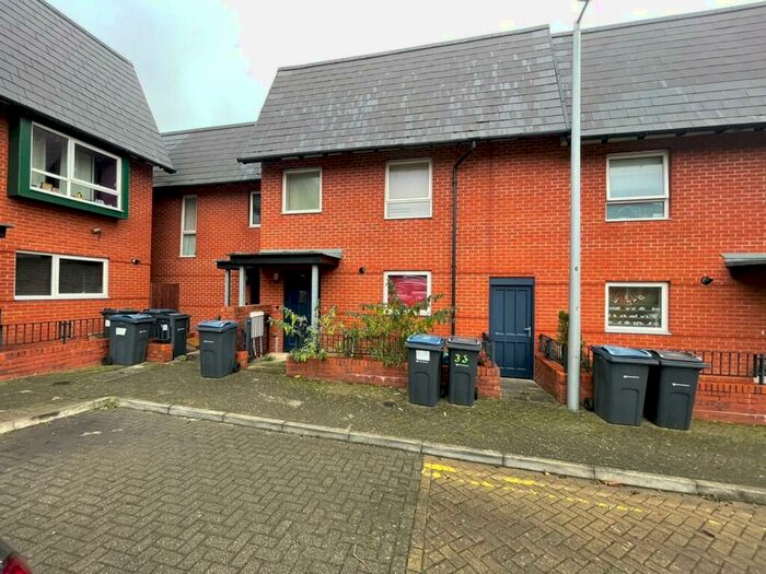 2 Bedroom House To Rent In St. Catherines Close, Birmingham, B15