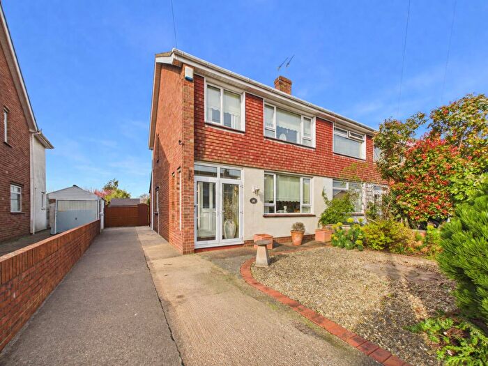 3 Bedroom Semi Detached House For Sale In Samuel White Road, Hanham, Bristol, BS15