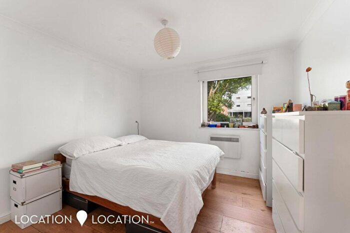 2 Bedroom Flat To Rent In Alkham Road, Autumn House, N16