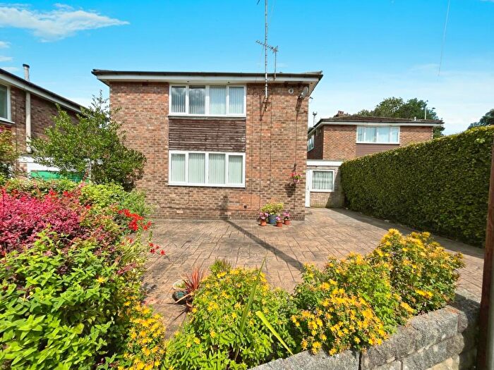 3 Bedroom Link Detached House For Sale In Pear Tree Close, Marple Bridge, Stockport, SK6