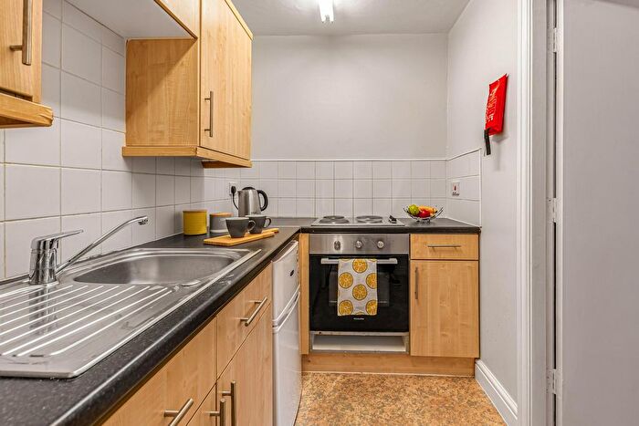 1 Bedroom Terraced House To Rent In Vinery Road, Leeds, LS4