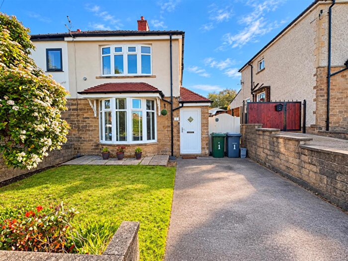 3 Bedroom Semi-Detached House For Sale In Westminster Drive, Clayton, Bradford, BD14