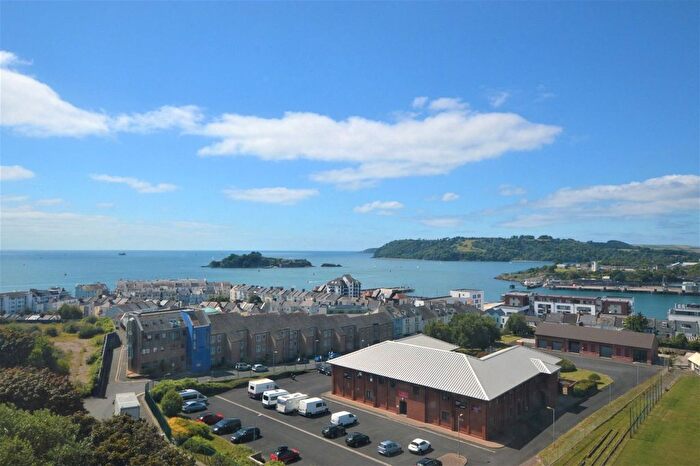 2 Bedroom Flat For Sale In Citadel Road, Plymouth, Devon, PL1