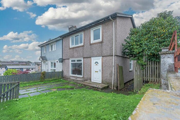 3 Bedroom Semi-Detached Villa For Sale In Braemount, Cowdenbeath, KY4