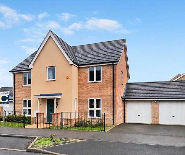 4 Bedroom Detached House For Sale In Angus Way, Whitehouse, Milton Keynes, MK8