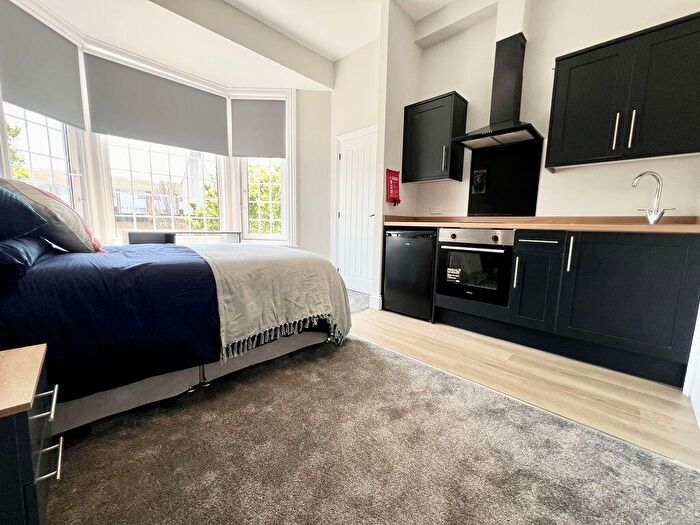 1 Bedroom House Of Multiple Occupation To Rent In Studio Room, Ocean Road, South Shields, NE33