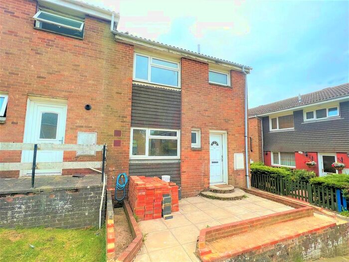 3 Bedroom End Of Terrace House To Rent In Ditchling Drive, Hastings, TN35
