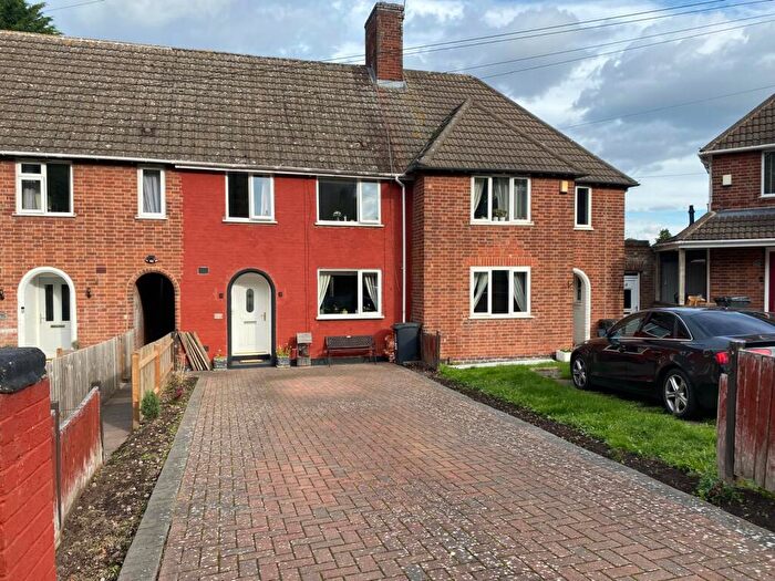3 Bedroom Town House For Sale In Gooding Avenue, Leicester, LE3