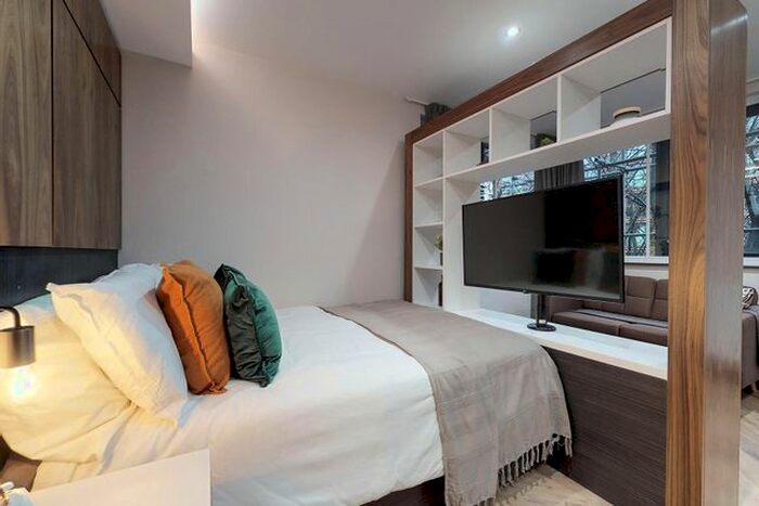 Studio To Rent In Belgrave Street, Leeds, LS2