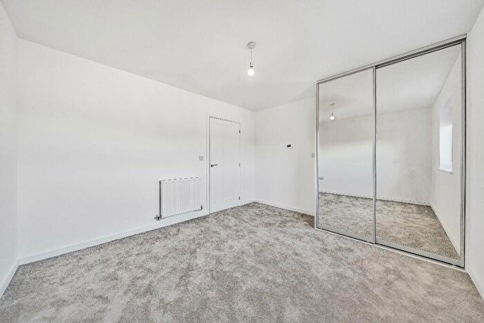 1 Bedroom Apartment To Rent In Batesford Close, Kings Hill, ME19
