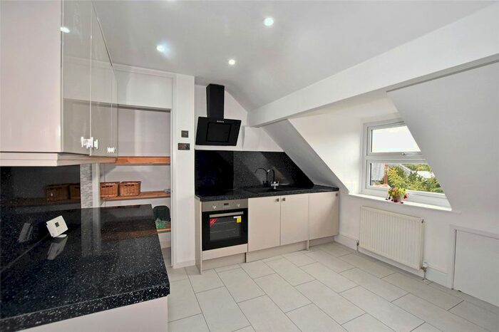 2 Bedroom Flat To Rent In Plasgwyn, Temple Street, Llandrindod Wells, Powys, LD1