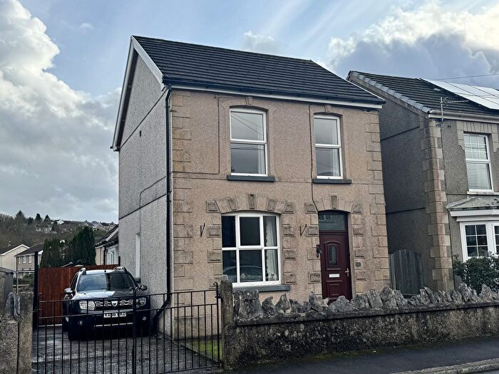 3 Bedroom Detached House For Sale In Glyn Road, Lower Brynamman, Ammanford, Carmarthenshire., SA18