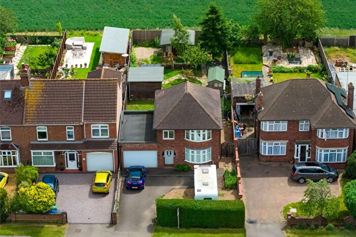 3 Bedroom Detached House For Sale In Peterborough Road, Farcet, PE7