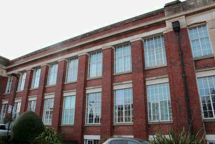 2 Bedroom Flat To Rent In Hucknall Road, Nottingham, NG5