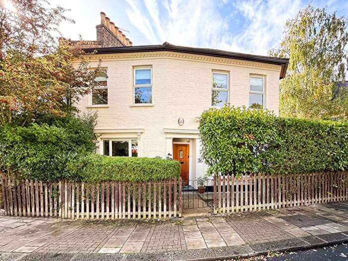 2 Bedroom End Of Terrace House For Sale In Stanstead Road, Forest Hill, SE23