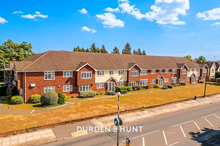 2 Bedroom Flat For Sale In Nelmes Way, Nelmes Court Nelmes Way, RM11