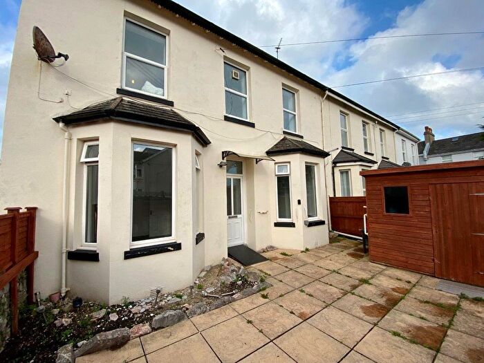2 Bedroom Flat To Rent In Windsor Road, Torquay, TQ1