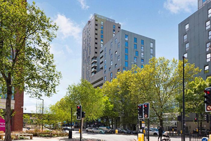 1 Bedroom Flat To Rent In Prestons Road, Canary Wharf, E14